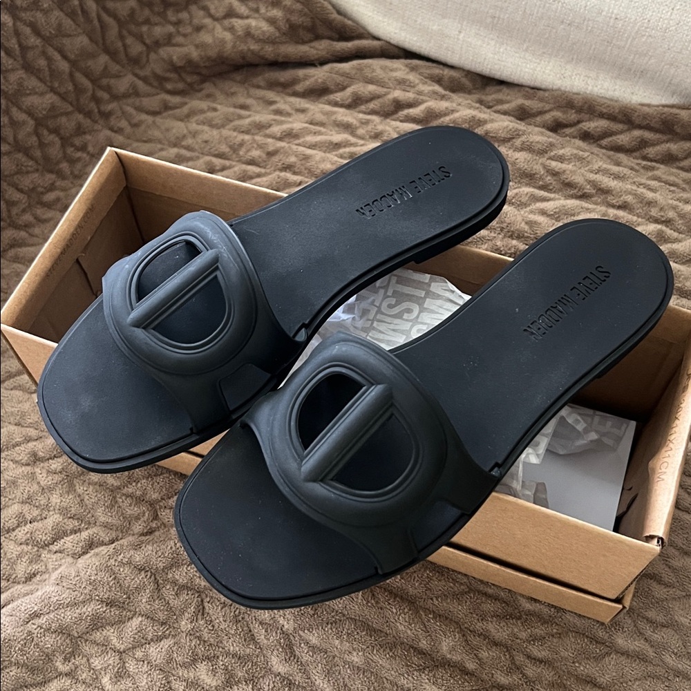 Steve Madden Black Slide Sandals